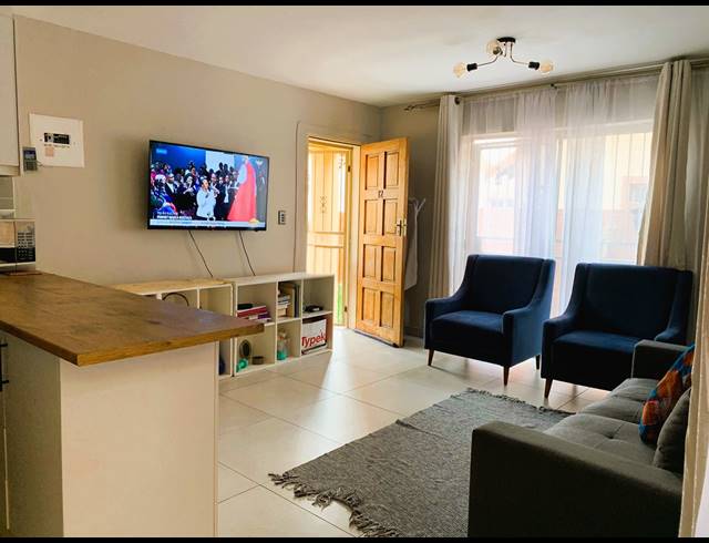2 BEDROOM TOWNHOUSE FOR SALE IN BERGSIG